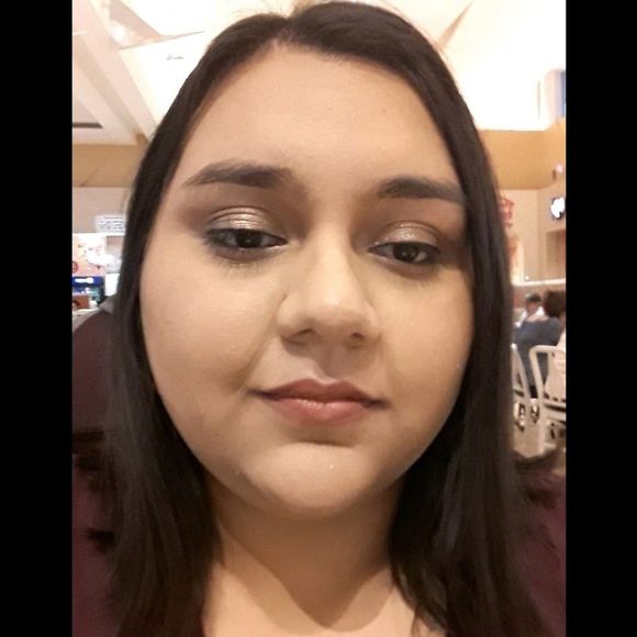 Meet your Posher, Nelly - Picture 1 of 1